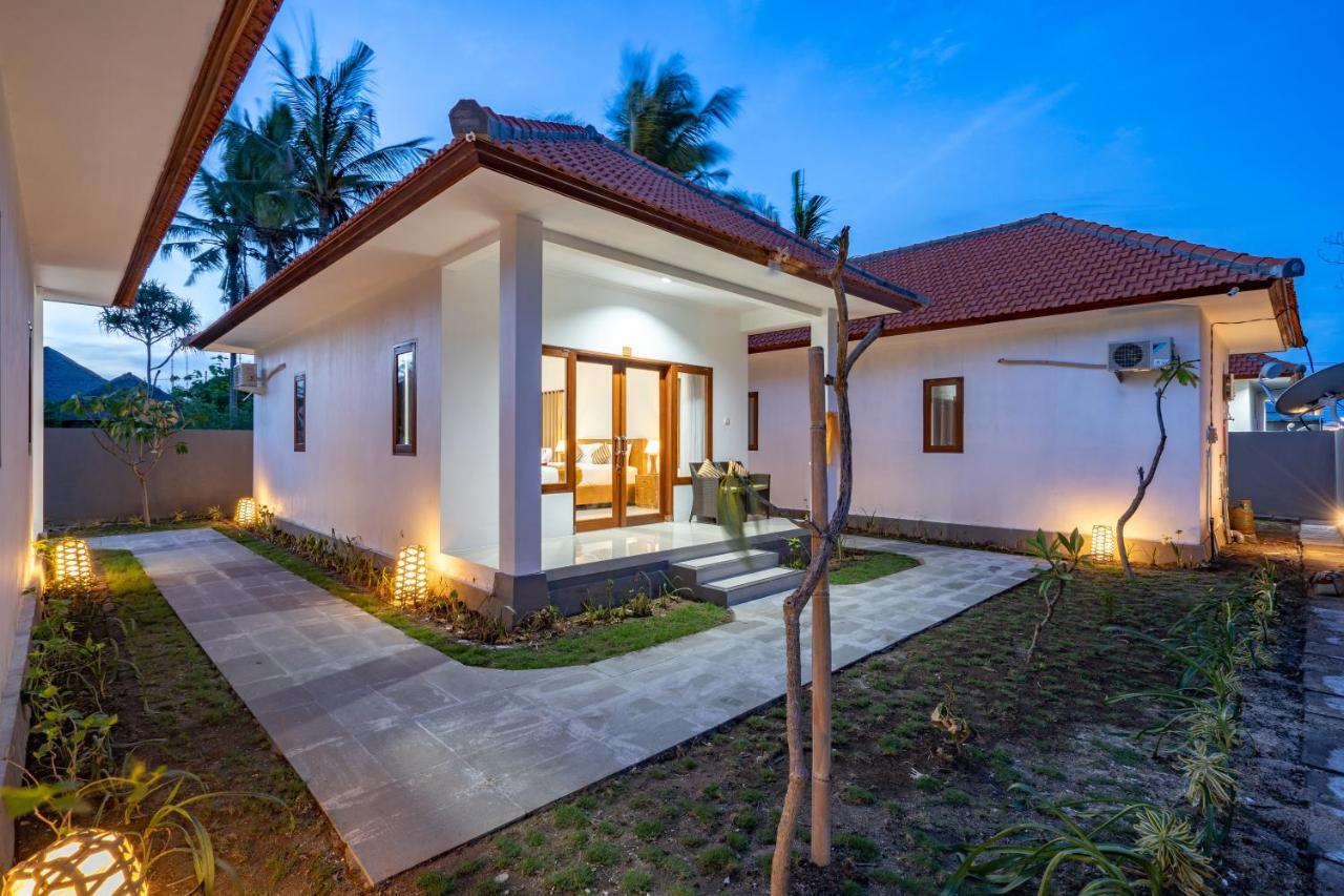 Nusa Indah Onai Hotel Нуса-Лембонган Экстерьер фото